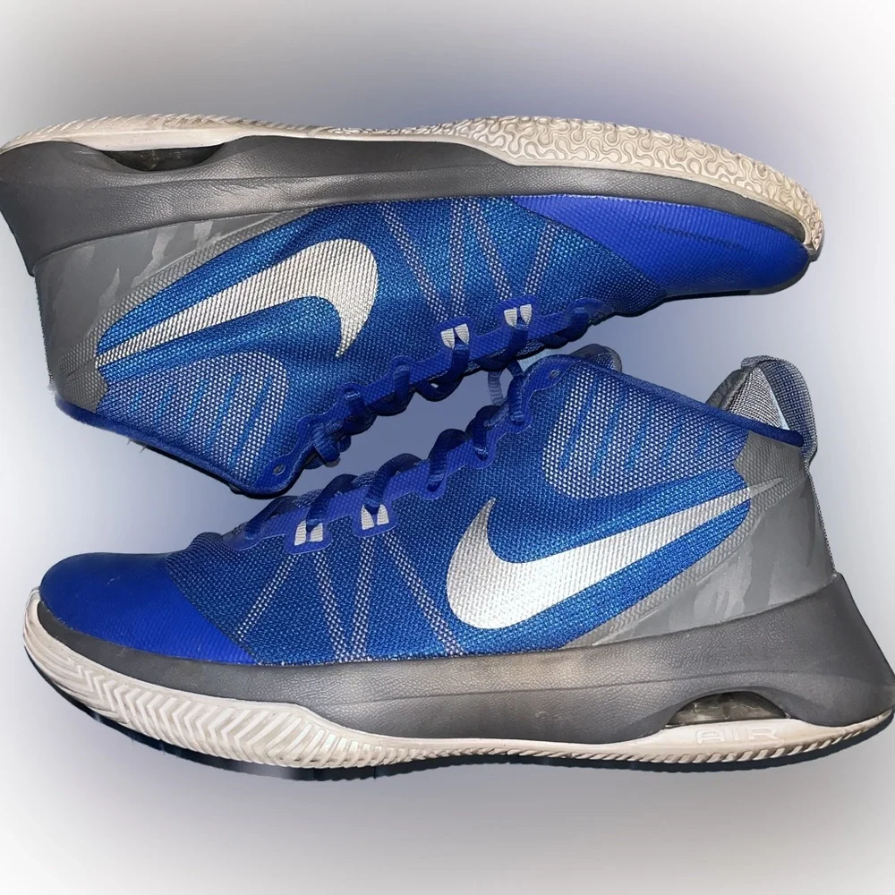 Nike Air Versatile - Picture 2 of 7